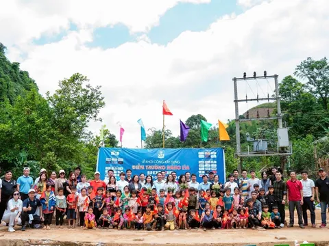 Từ Háng Lìa đến “giấc mơ tiếp nối”: Hành trình dựng xây mái trường của cộng đồng kiến trúc – xây dựng – nội thất