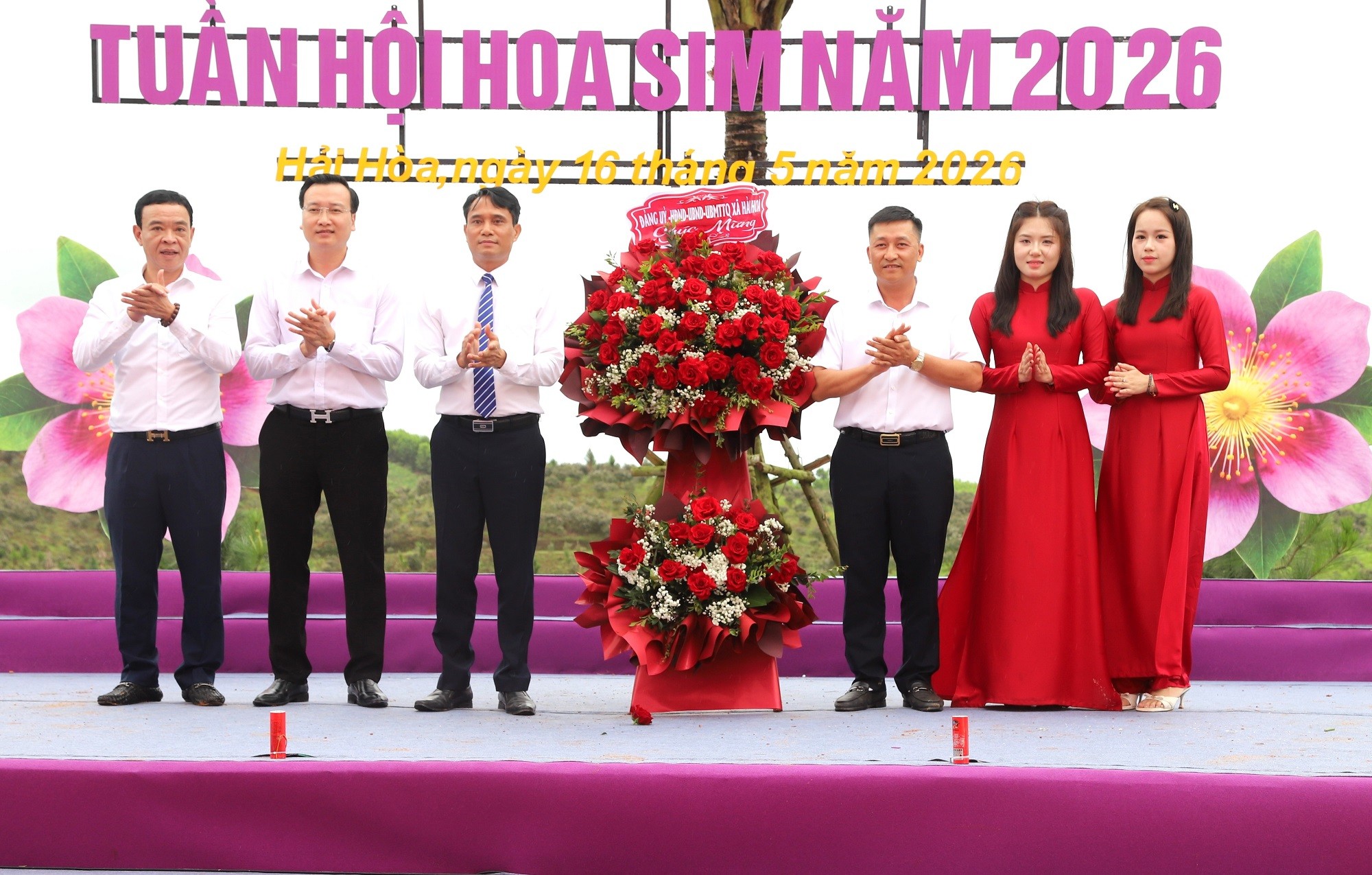 2-lanh-dao-phuong-1779108472 2-lanh-dao-phuong-1779108472.jpg