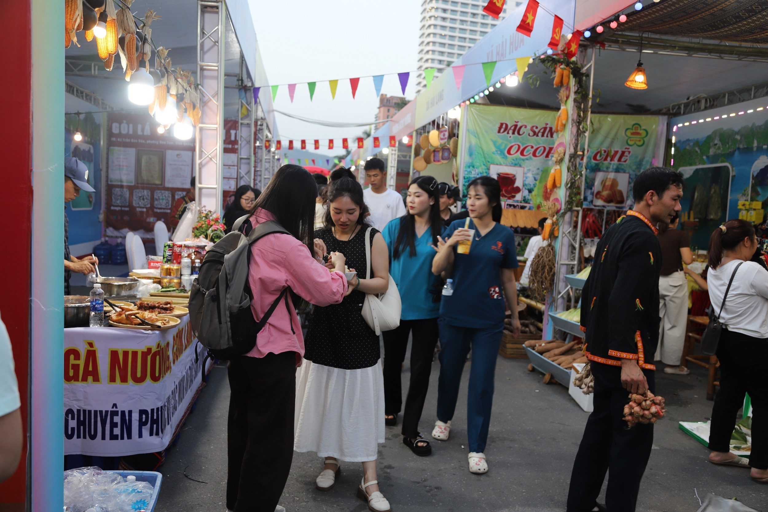 pho-am-uot-1777213819 pho-am-uot-1777213819.jpg