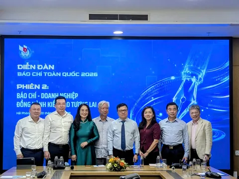 Diễn đàn “Báo chí – Doanh nghiệp đồng hành kiến tạo tương lai”: Cần nuôi dưỡng báo chí chính thống như điểm tựa niềm tin
