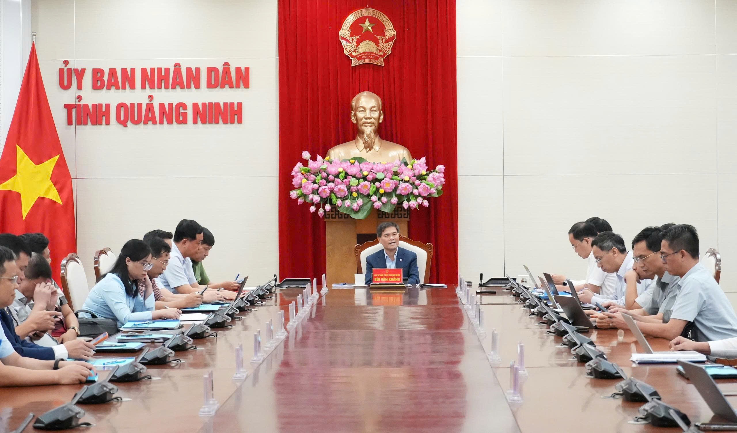hoi-nghi-ong-khang-1784131507.jpg