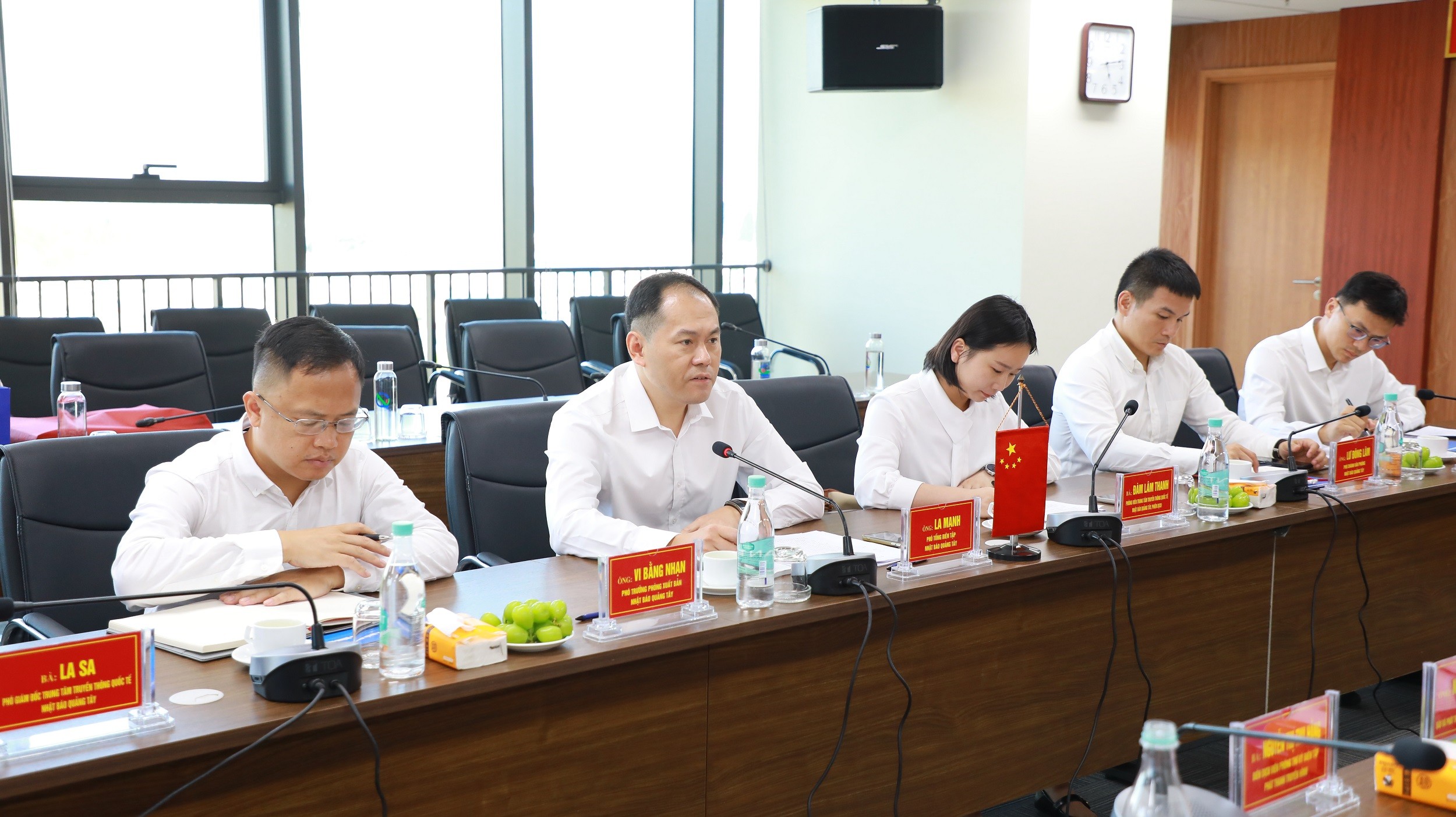 ong-la-manh-1784105361.jpg