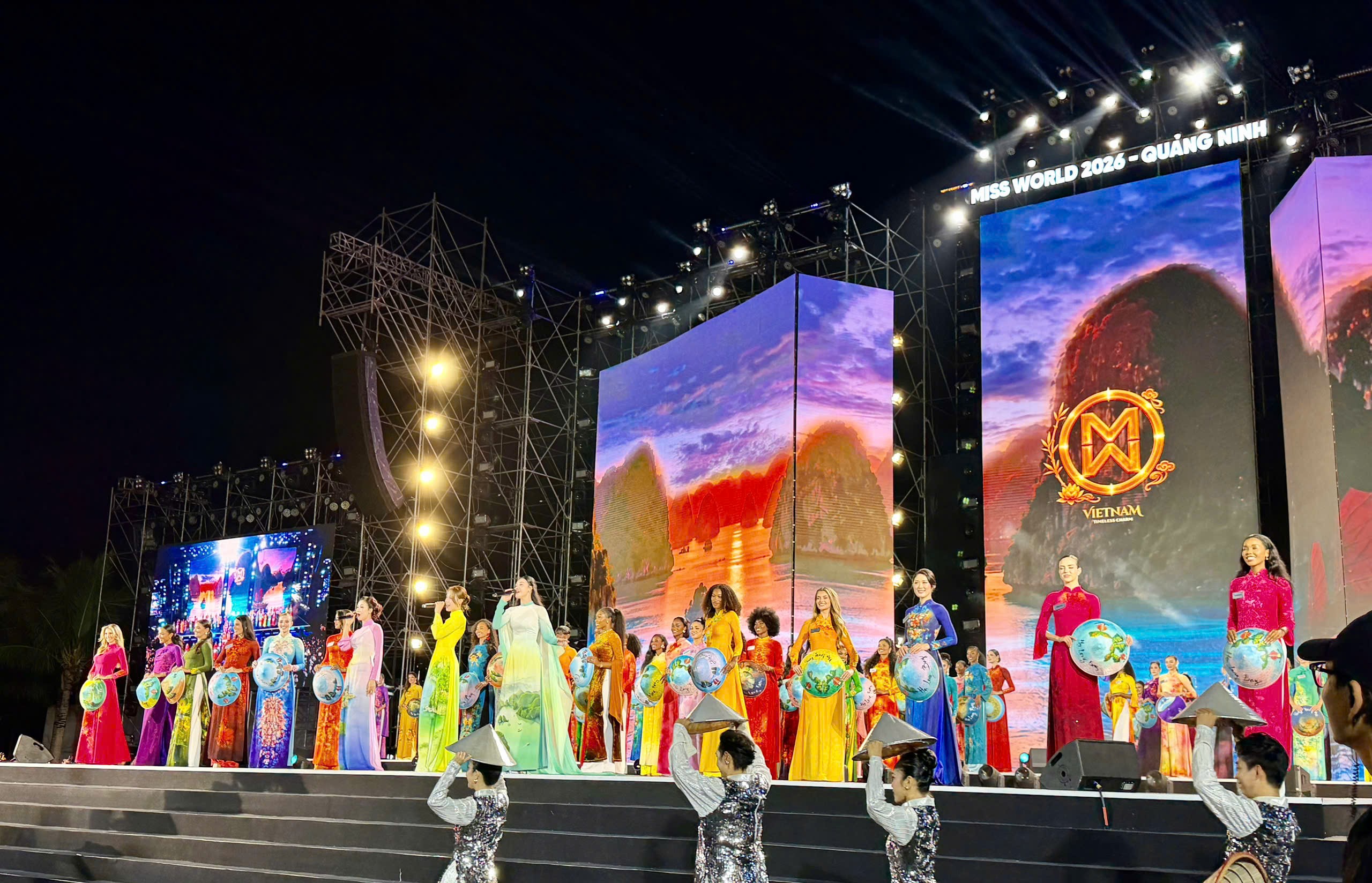 bieu-dien-van-nghe-1786628195 bieu-dien-van-nghe-1786628195.jpg