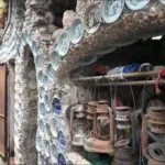 Ngôi nhà 10.000 bát đĩa và câu chuyện giữ ký ức làng quê