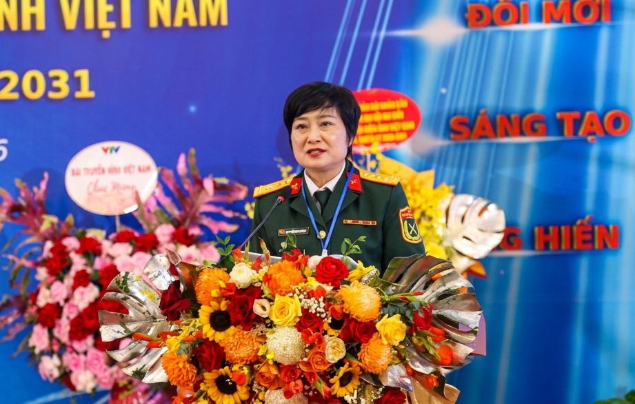 tham-luan-1787415418.png