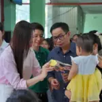 Tạp chí Vietnam Travel mang Trung thu đến trẻ em da cam tại Củ Chi