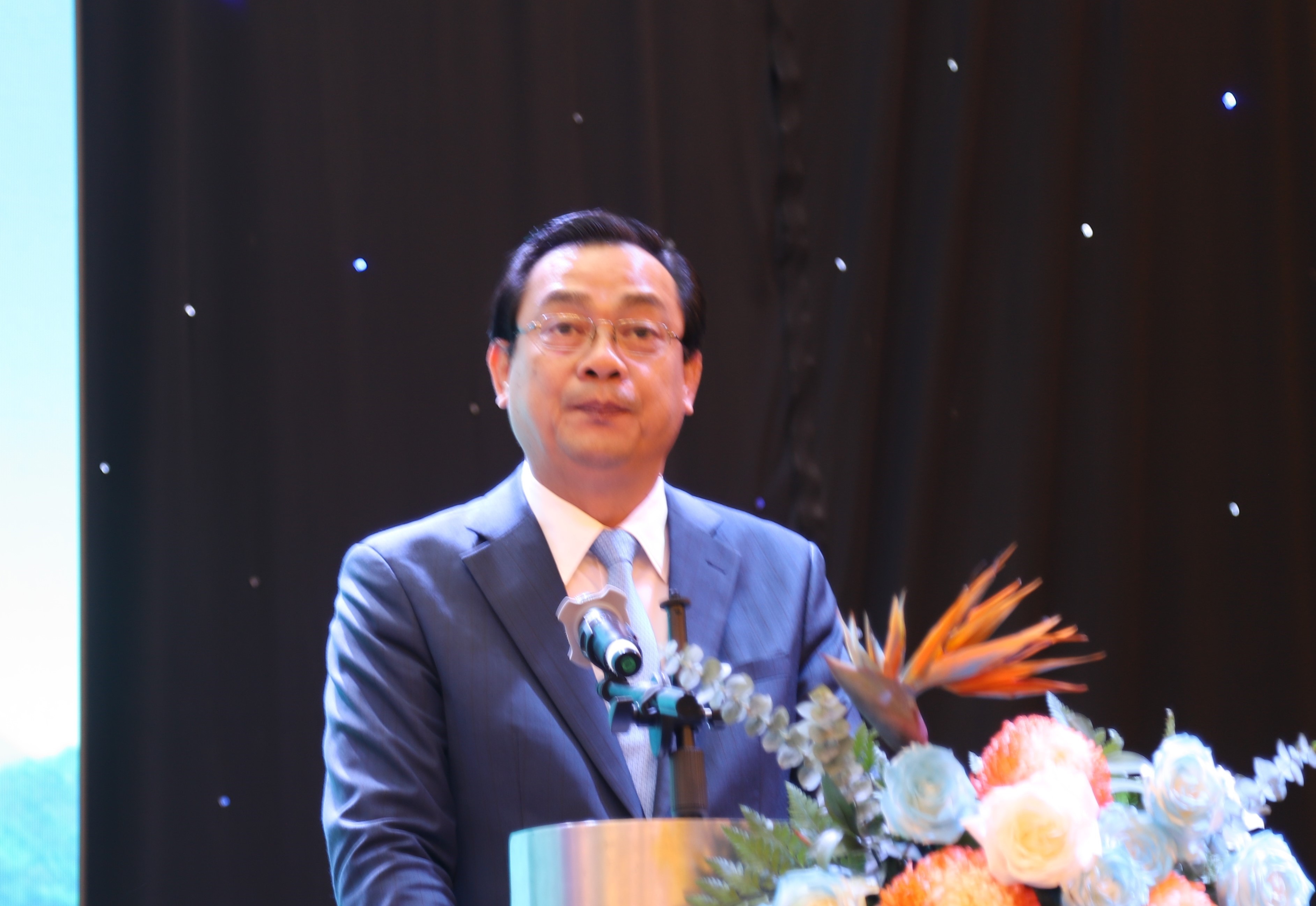 lanh-dao-bo-nganh-cac-dia-phuong-1790260107 lanh-dao-bo-nganh-cac-dia-phuong-1790260107.jpg