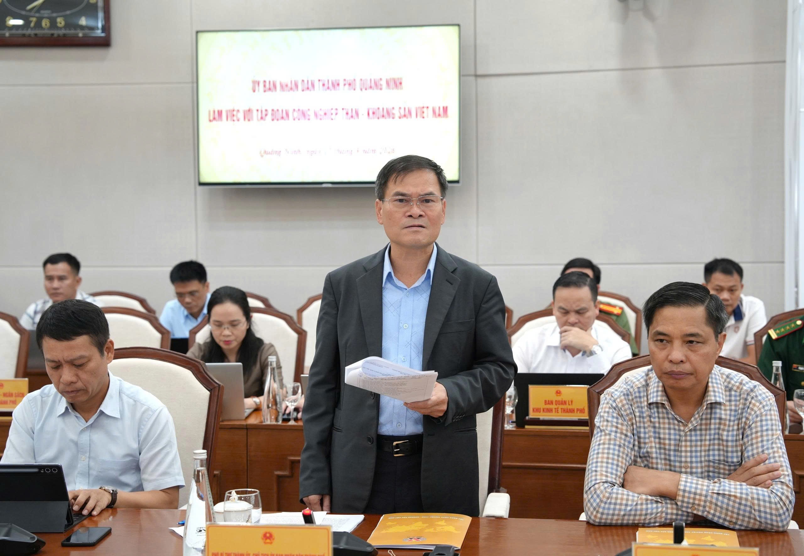ong-khang-phat-bieu-1789999092 ong-khang-phat-bieu-1789999092.jpg