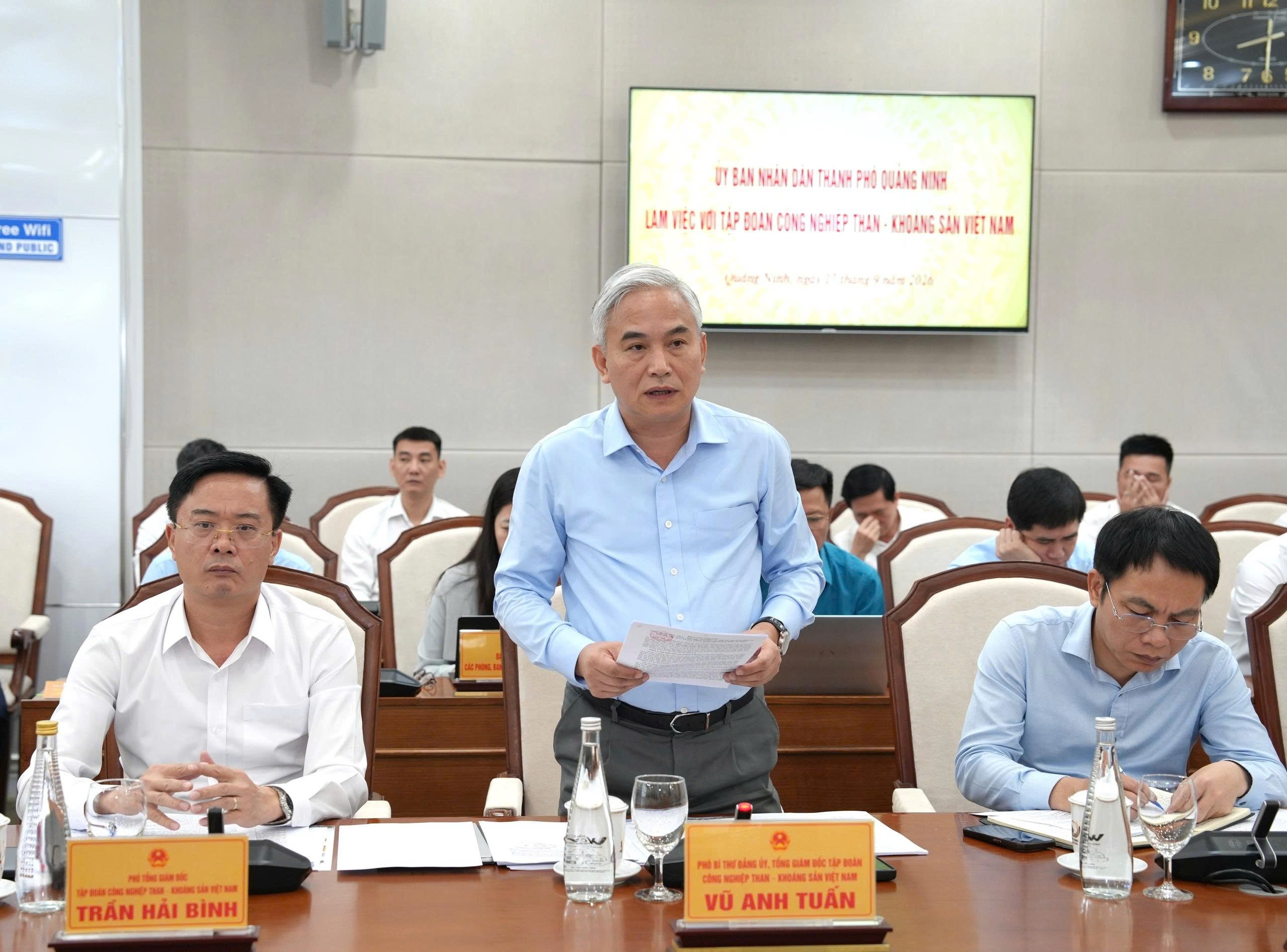 vu-anh-tuan-phat-bieu-1789999159 vu-anh-tuan-phat-bieu-1789999159.jpg